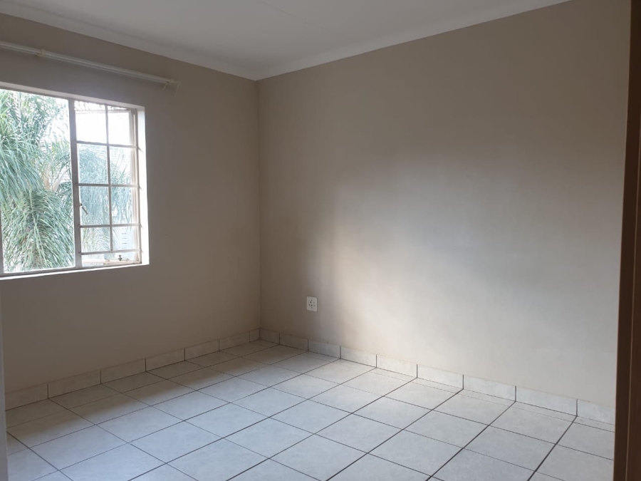 To Let 2 Bedroom Property for Rent in Montana Gauteng