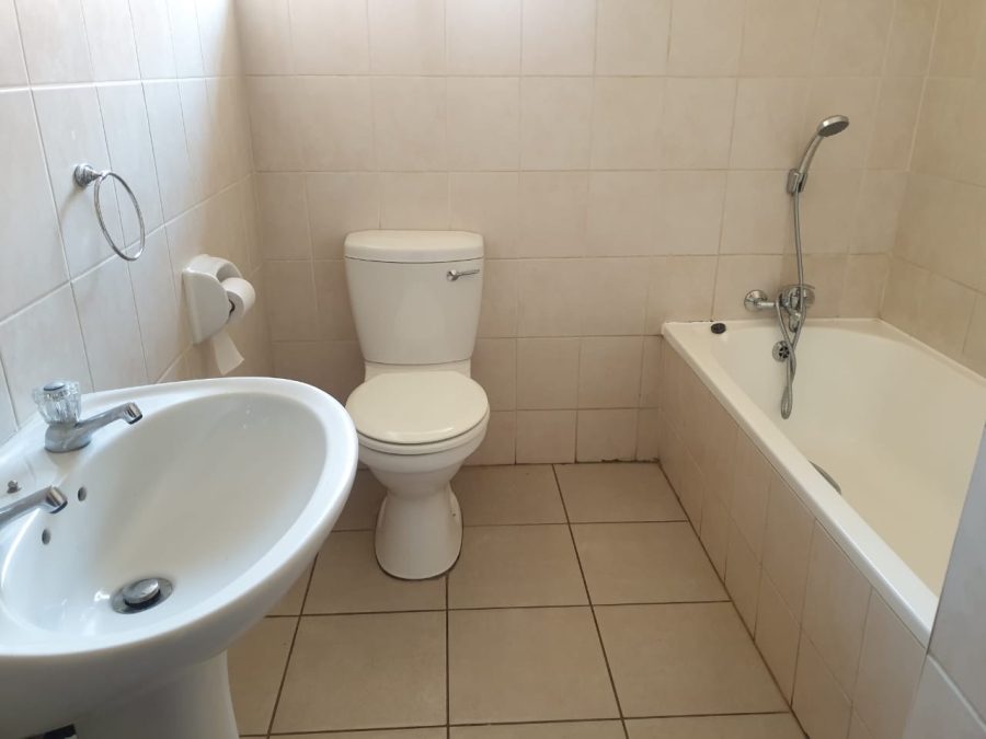 To Let 2 Bedroom Property for Rent in Montana Gauteng