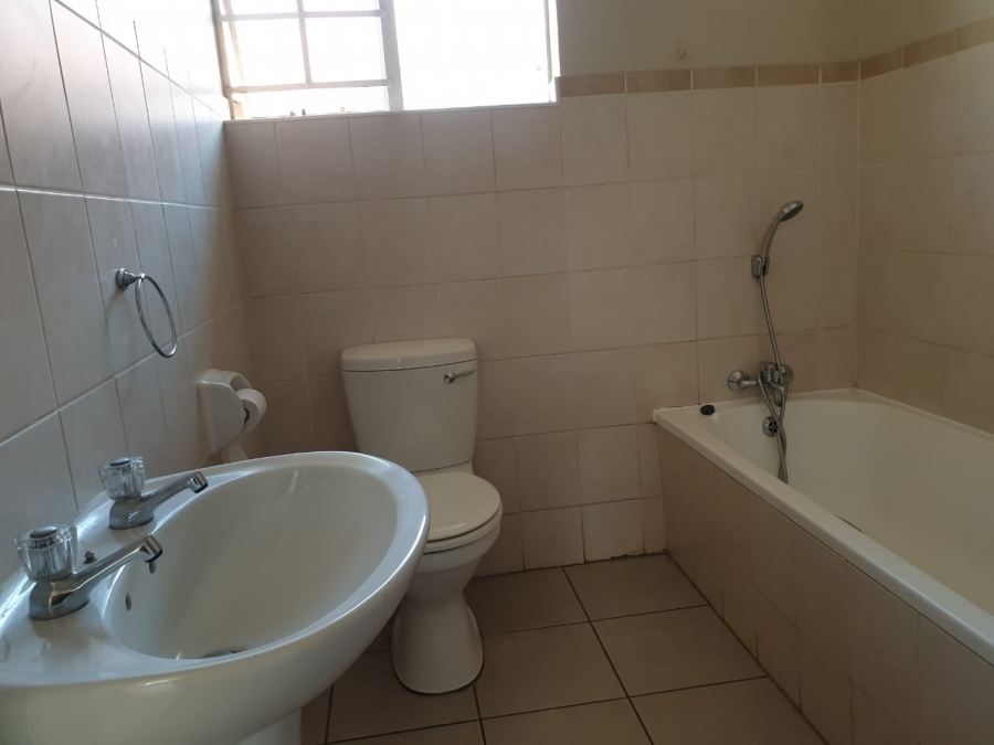 To Let 2 Bedroom Property for Rent in Montana Gauteng