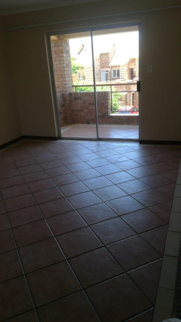 2 Bedroom Property for Sale in Mooikloof Ridge Gauteng