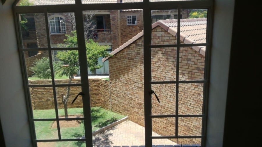 2 Bedroom Property for Sale in Mooikloof Ridge Gauteng