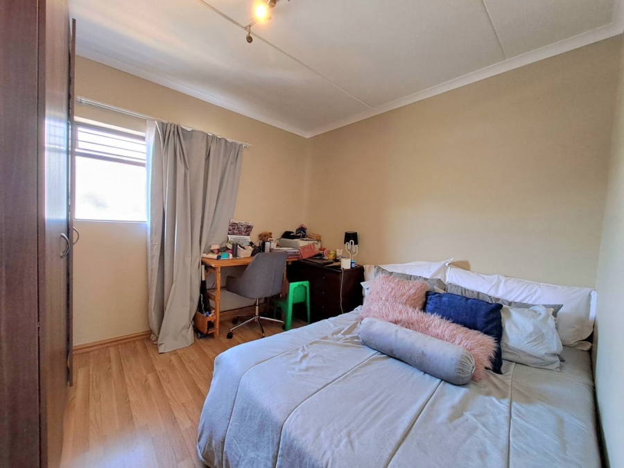 2 Bedroom Property for Sale in Barbeque Downs Gauteng