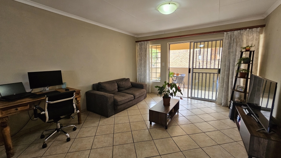 2 Bedroom Property for Sale in The Wilds Gauteng