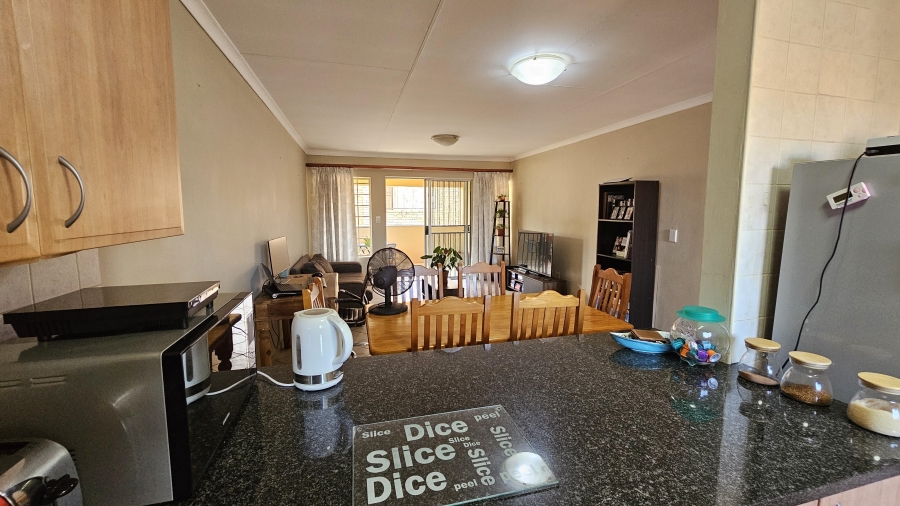 2 Bedroom Property for Sale in The Wilds Gauteng