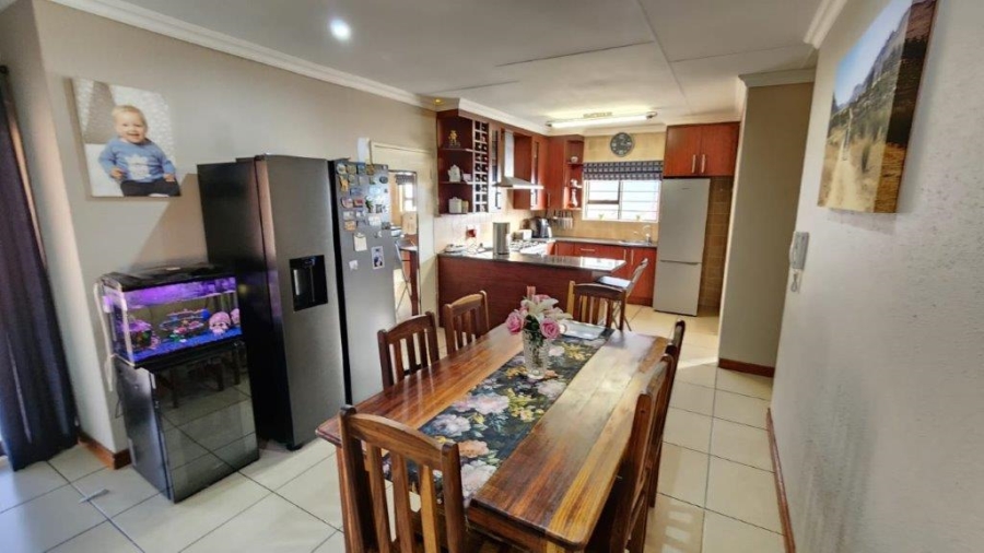 3 Bedroom Property for Sale in New Redruth Gauteng