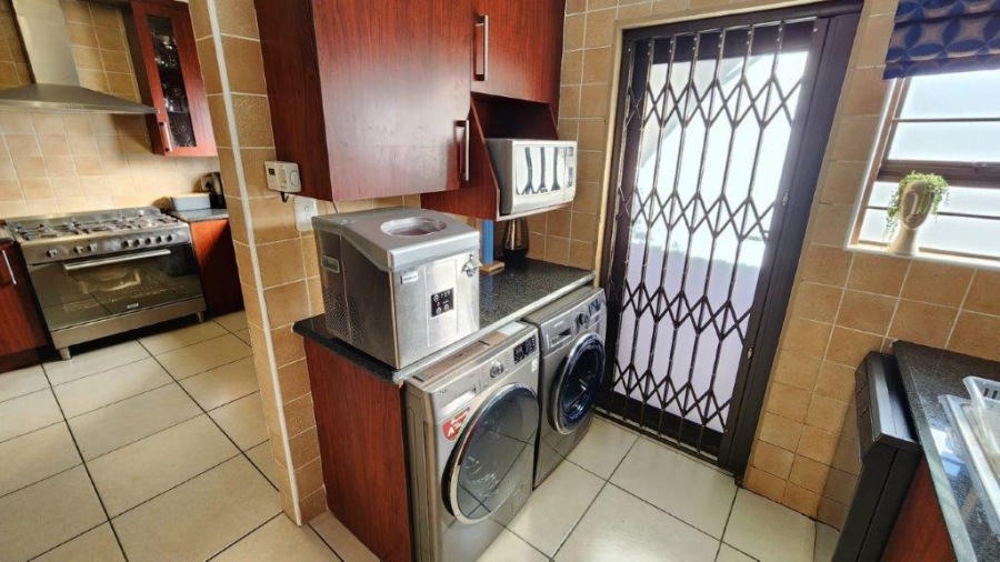 3 Bedroom Property for Sale in New Redruth Gauteng