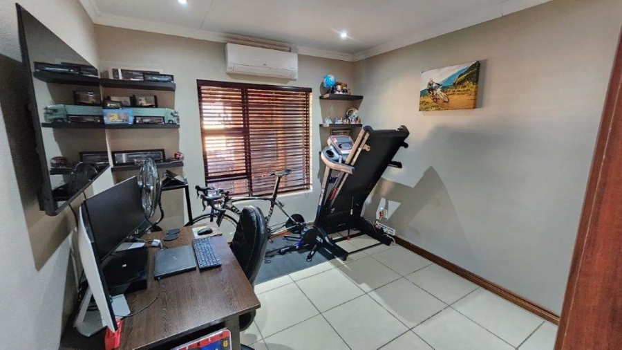 3 Bedroom Property for Sale in New Redruth Gauteng