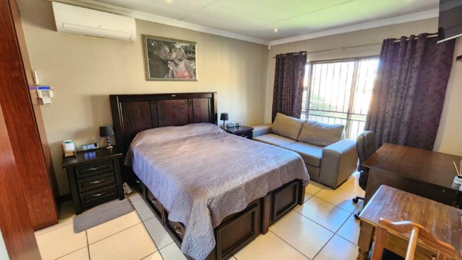 3 Bedroom Property for Sale in New Redruth Gauteng