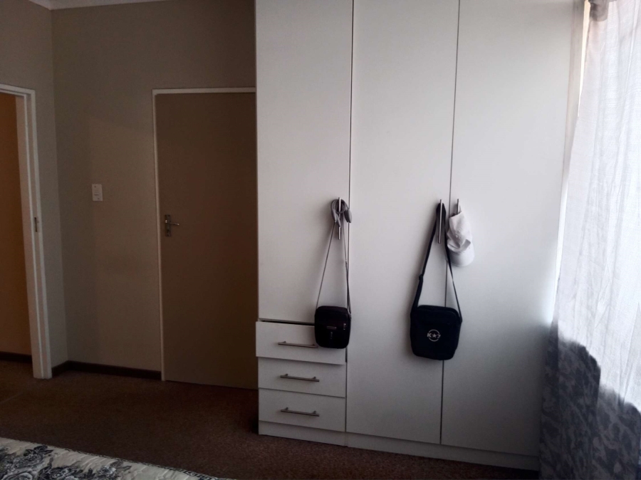 3 Bedroom Property for Sale in Pretoria Gardens Gauteng