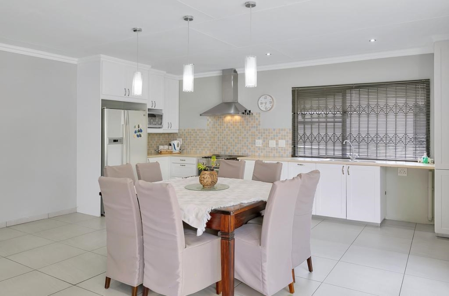 6 Bedroom Property for Sale in Northdene Gauteng