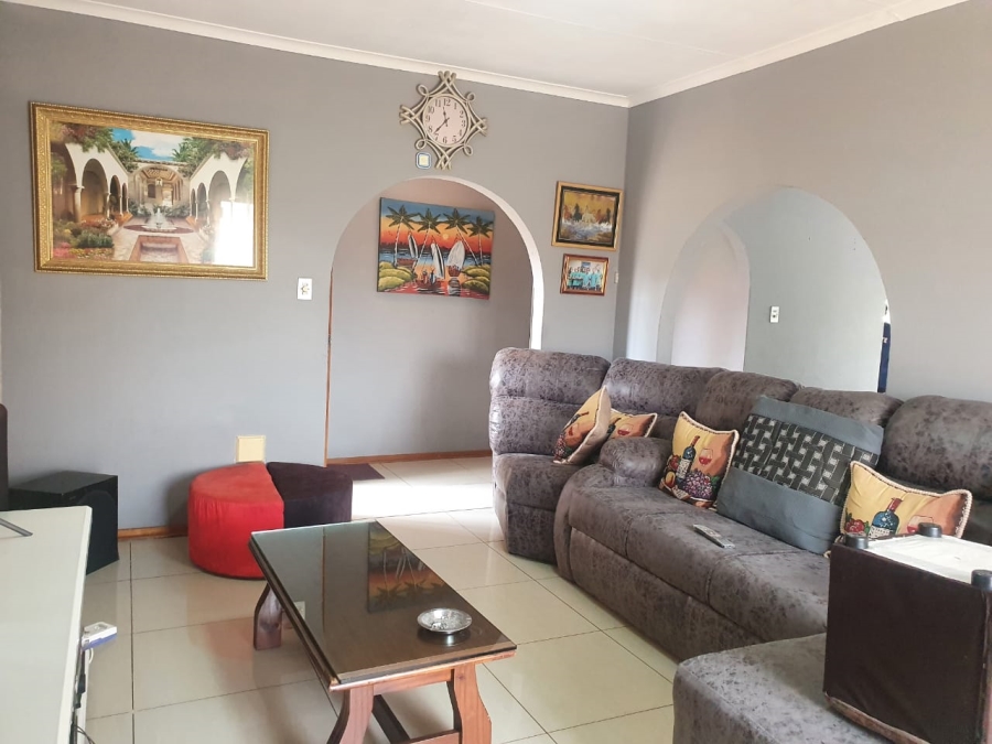 To Let 3 Bedroom Property for Rent in Dalpark Gauteng