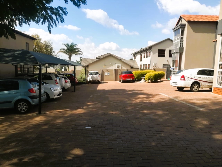 To Let commercial Property for Rent in Eldoraigne Gauteng