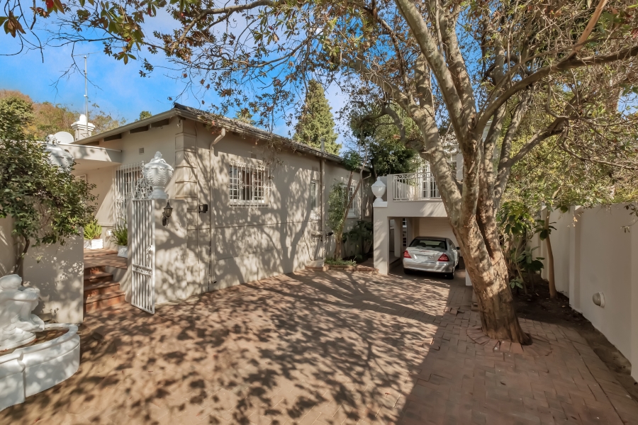 To Let 5 Bedroom Property for Rent in Parktown North Gauteng