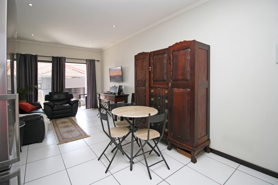 1 Bedroom Property for Sale in Barbeque Downs Gauteng