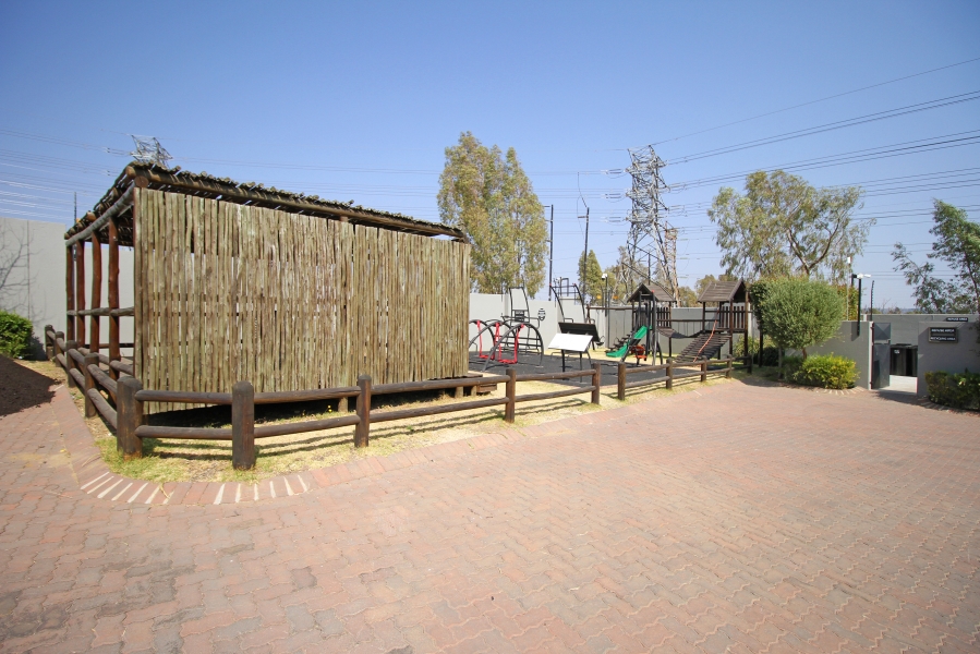 1 Bedroom Property for Sale in Barbeque Downs Gauteng