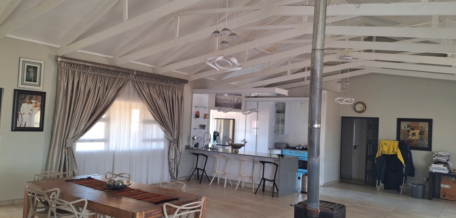 4 Bedroom Property for Sale in Vongeusopark Gauteng