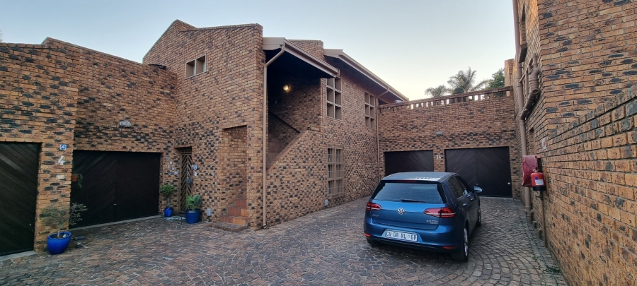 2 Bedroom Property for Sale in Sunward Park Gauteng