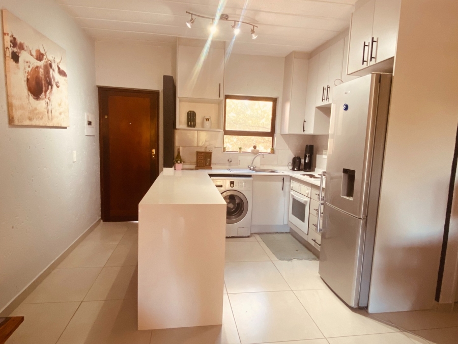 1 Bedroom Property for Sale in Magaliessig Gauteng