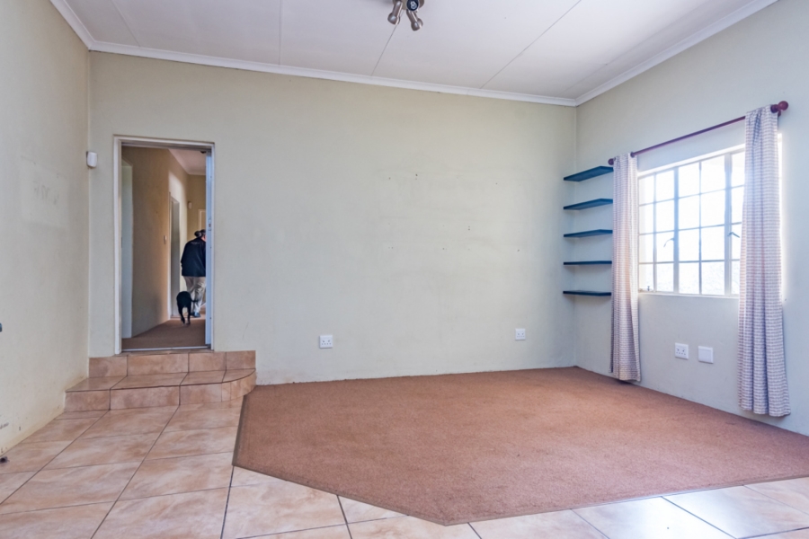 To Let 2 Bedroom Property for Rent in Lanseria Gauteng