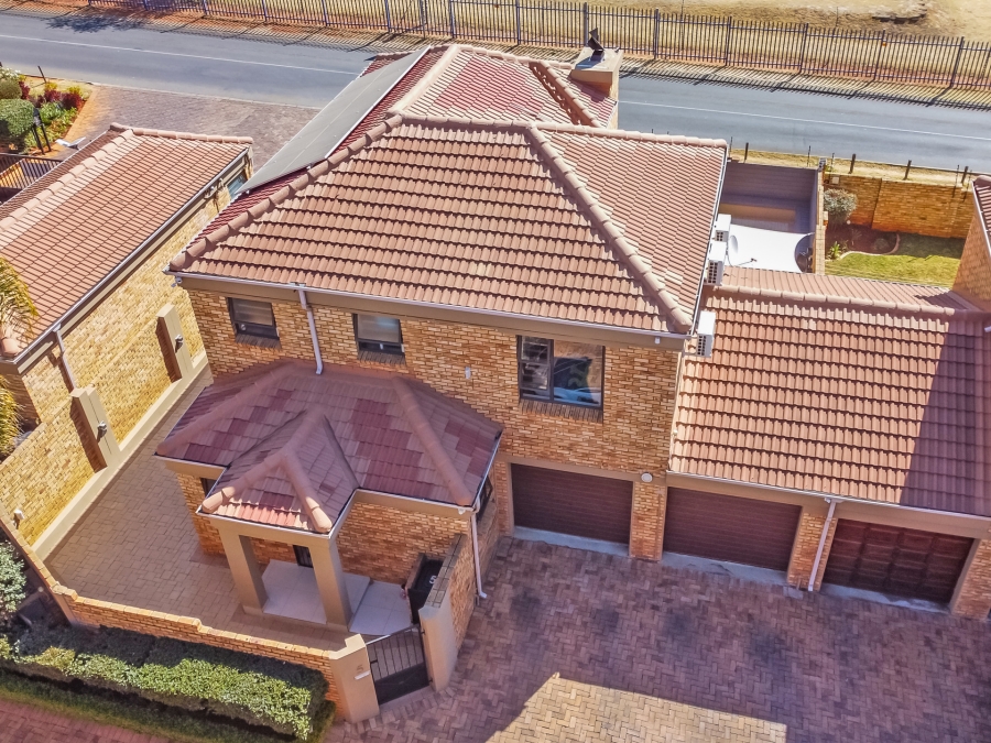 3 Bedroom Property for Sale in Willowbrook Gauteng