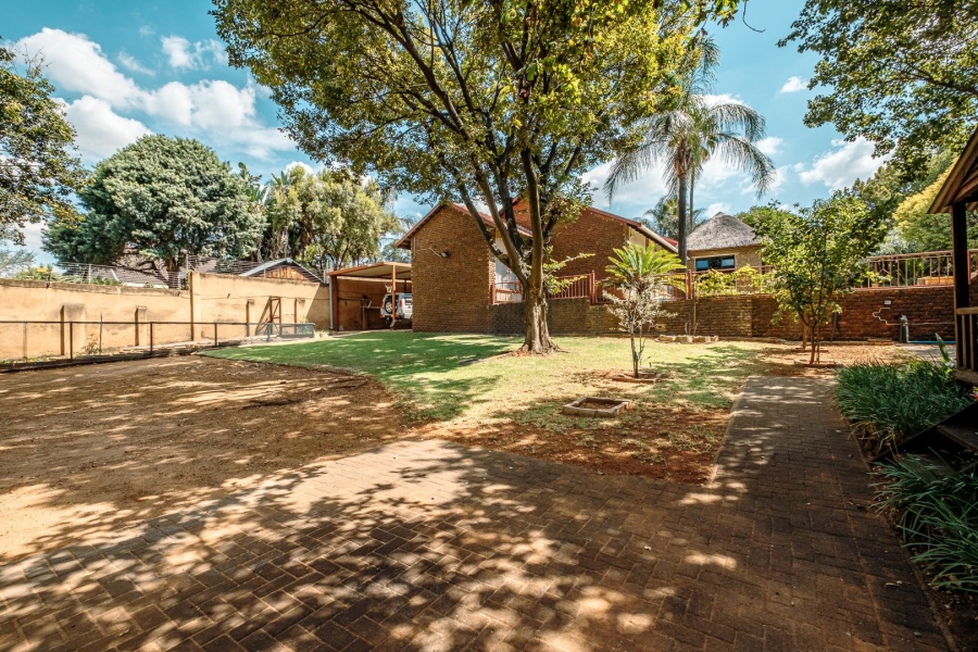 4 Bedroom Property for Sale in Eldoraigne Gauteng