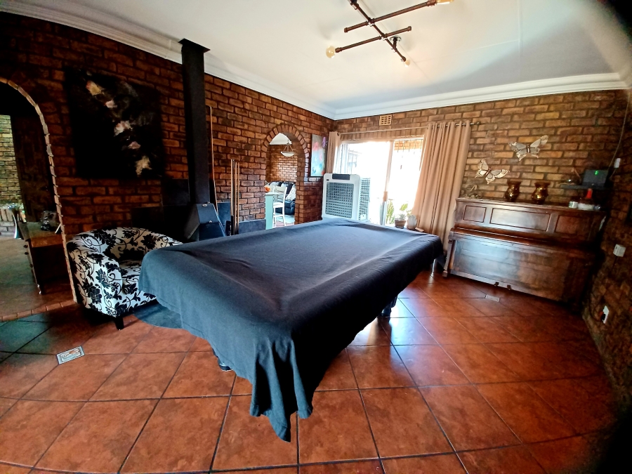 4 Bedroom Property for Sale in New State Areas Gauteng