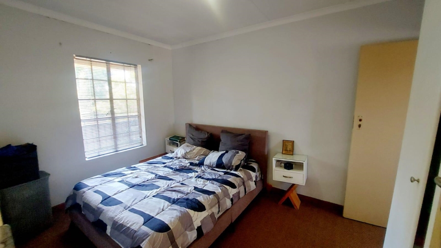 1 Bedroom Property for Sale in Newmark Estate Gauteng