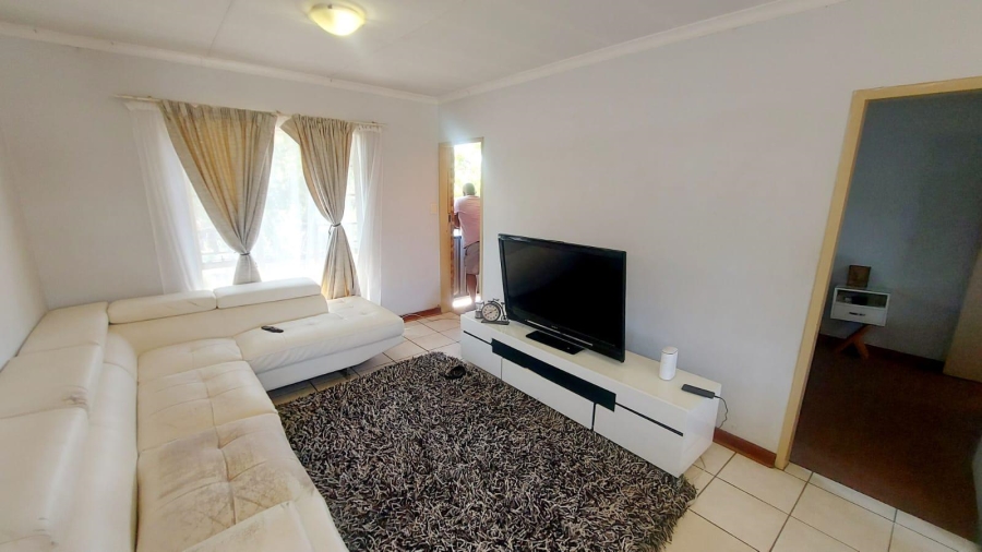 1 Bedroom Property for Sale in Newmark Estate Gauteng