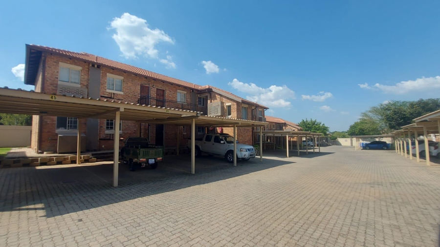 1 Bedroom Property for Sale in Newmark Estate Gauteng