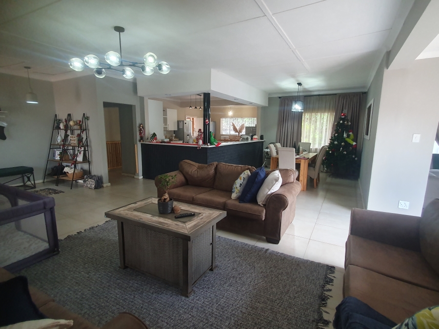 3 Bedroom Property for Sale in Rowhill Gauteng