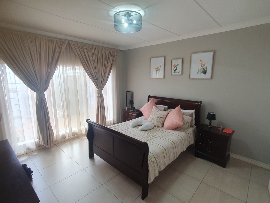 3 Bedroom Property for Sale in Rowhill Gauteng