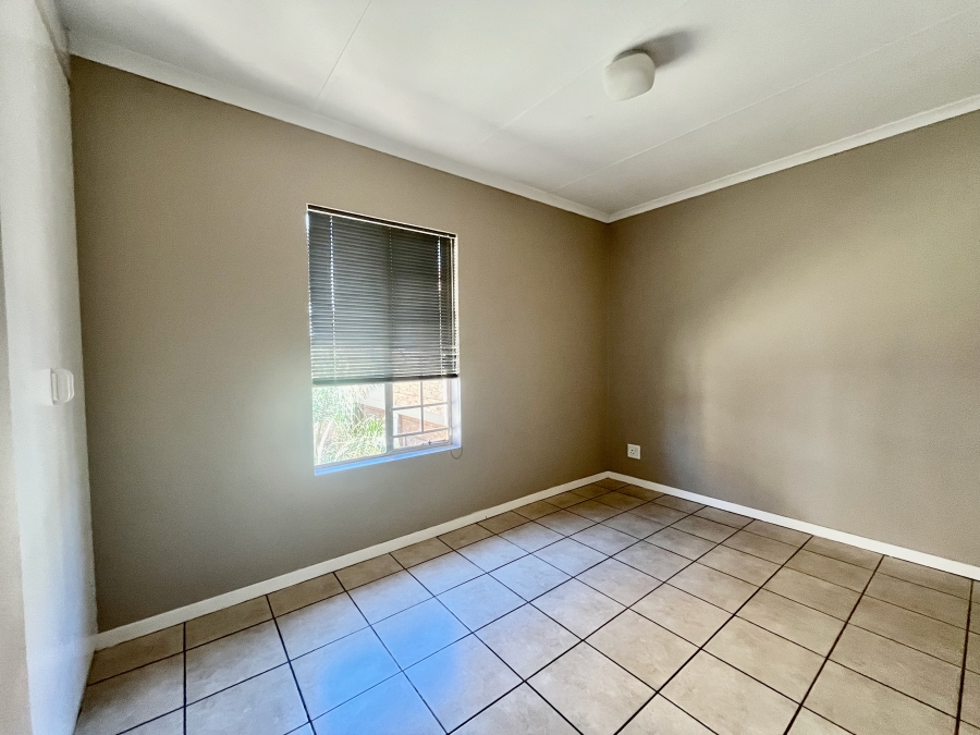 3 Bedroom Property for Sale in Oukraal Estate Gauteng