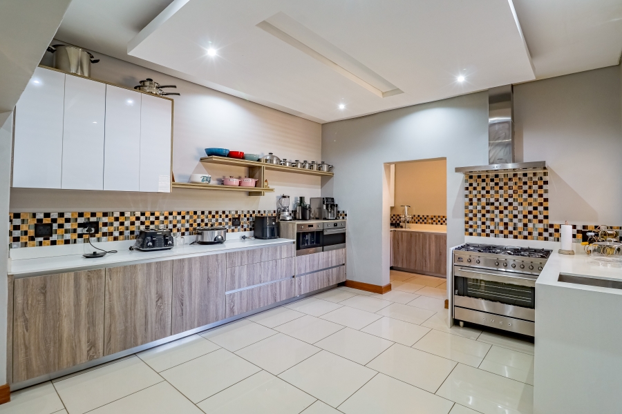 5 Bedroom Property for Sale in Sable Hills Gauteng