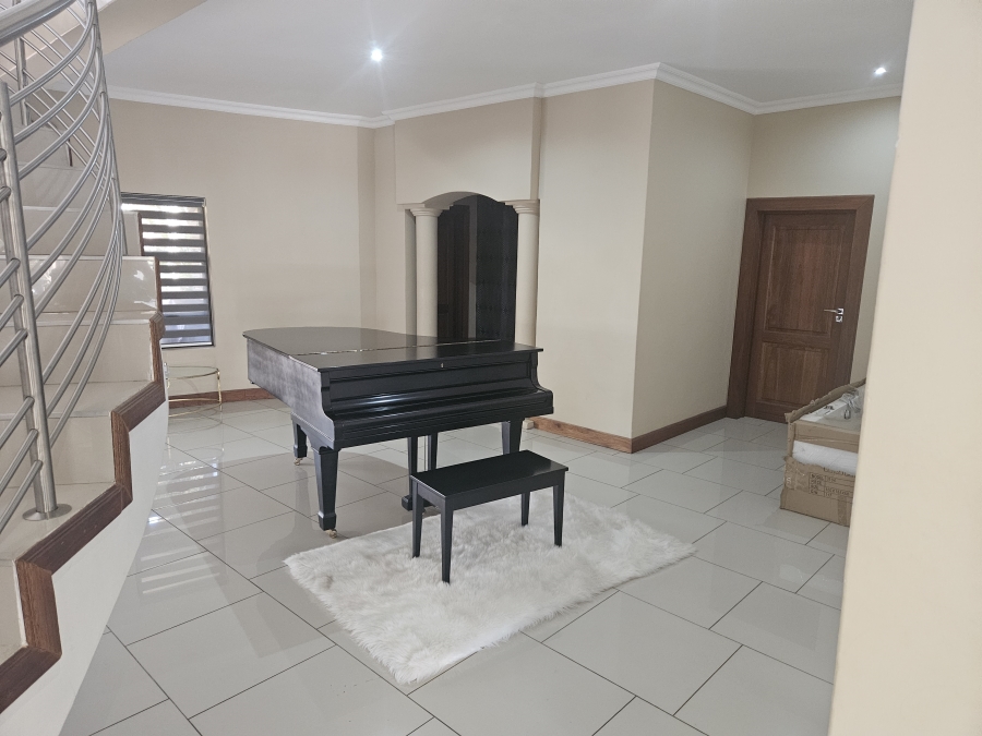 5 Bedroom Property for Sale in Sable Hills Gauteng