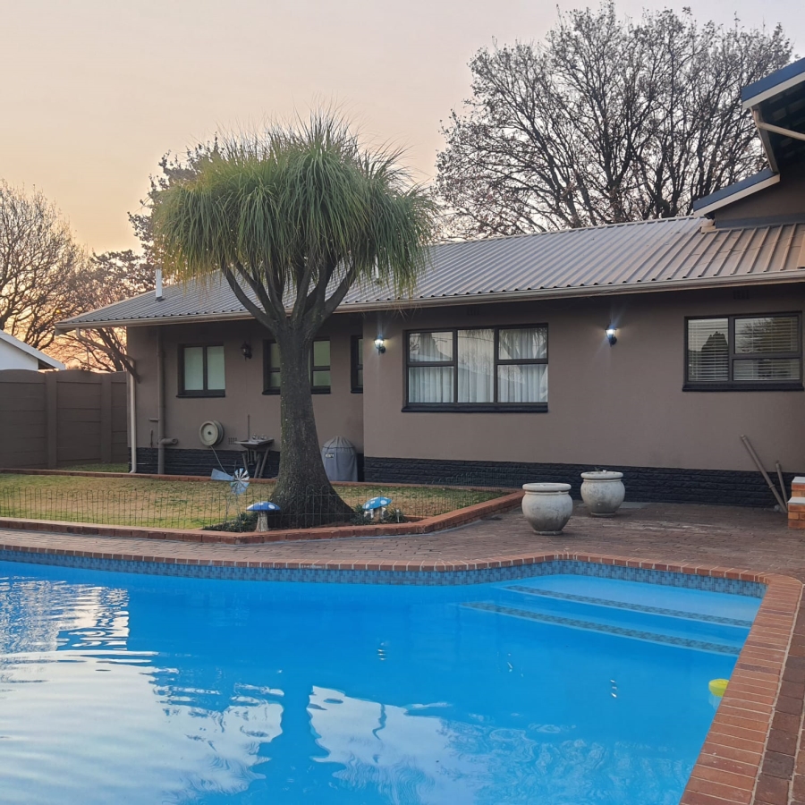 4 Bedroom Property for Sale in Dalpark Gauteng