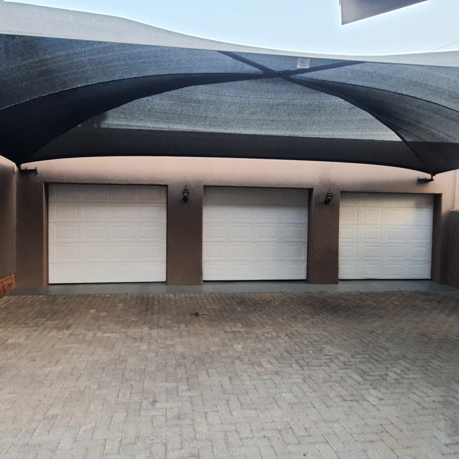 4 Bedroom Property for Sale in Dalpark Gauteng