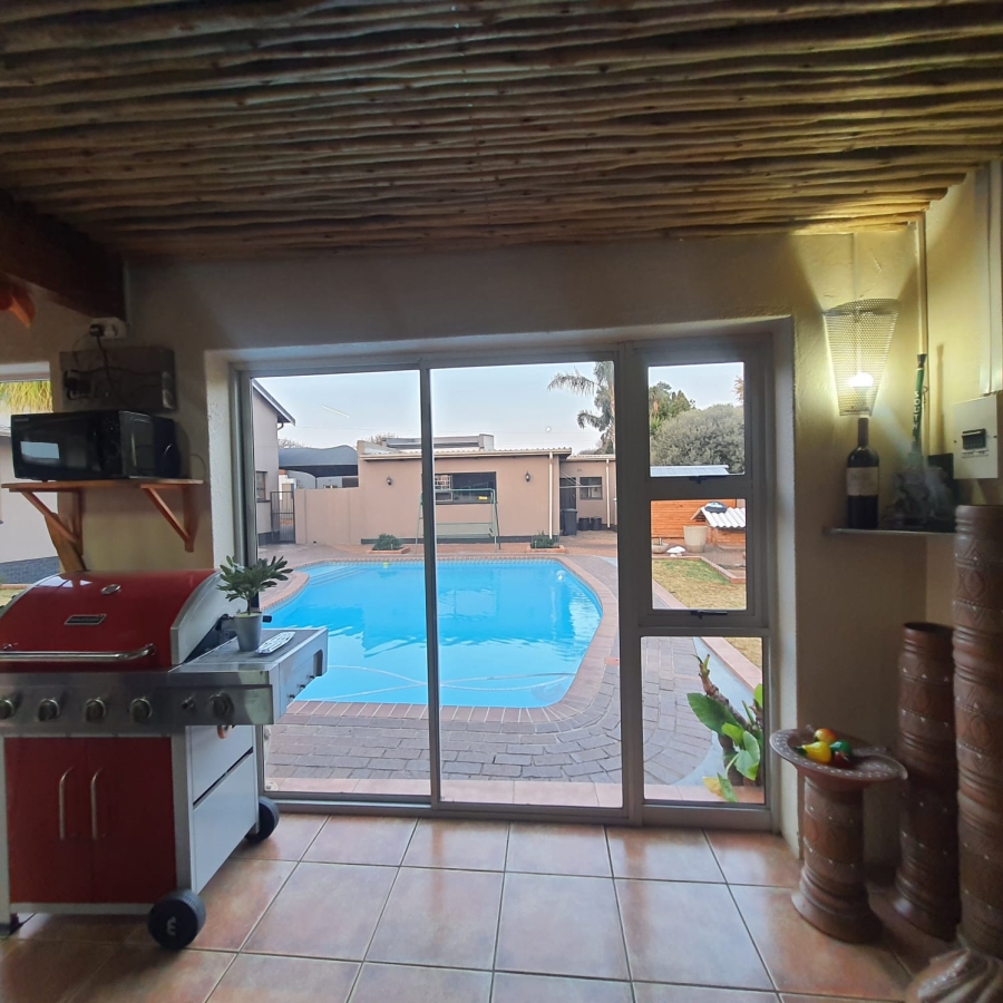 4 Bedroom Property for Sale in Dalpark Gauteng