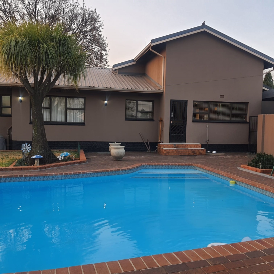 4 Bedroom Property for Sale in Dalpark Gauteng