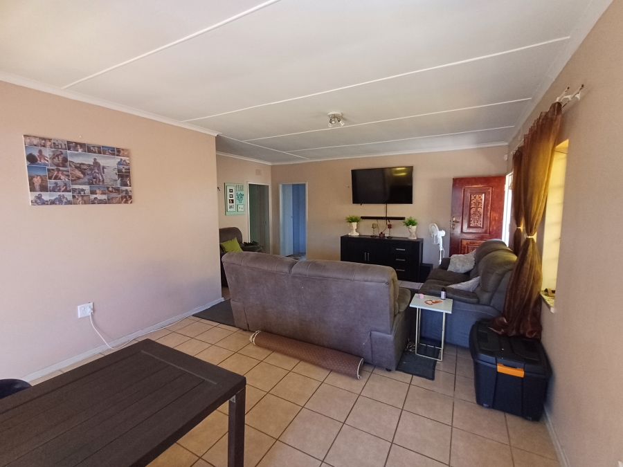 3 Bedroom Property for Sale in Reefhaven Gauteng