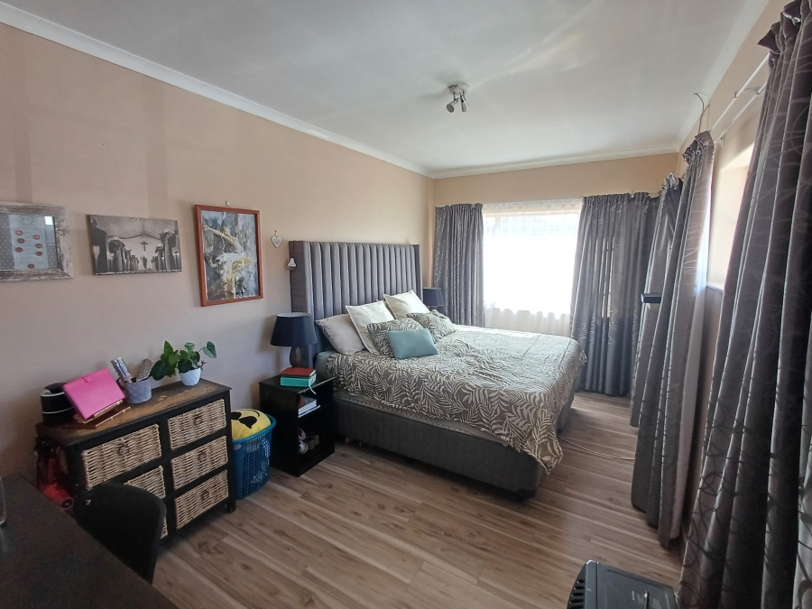 3 Bedroom Property for Sale in Reefhaven Gauteng