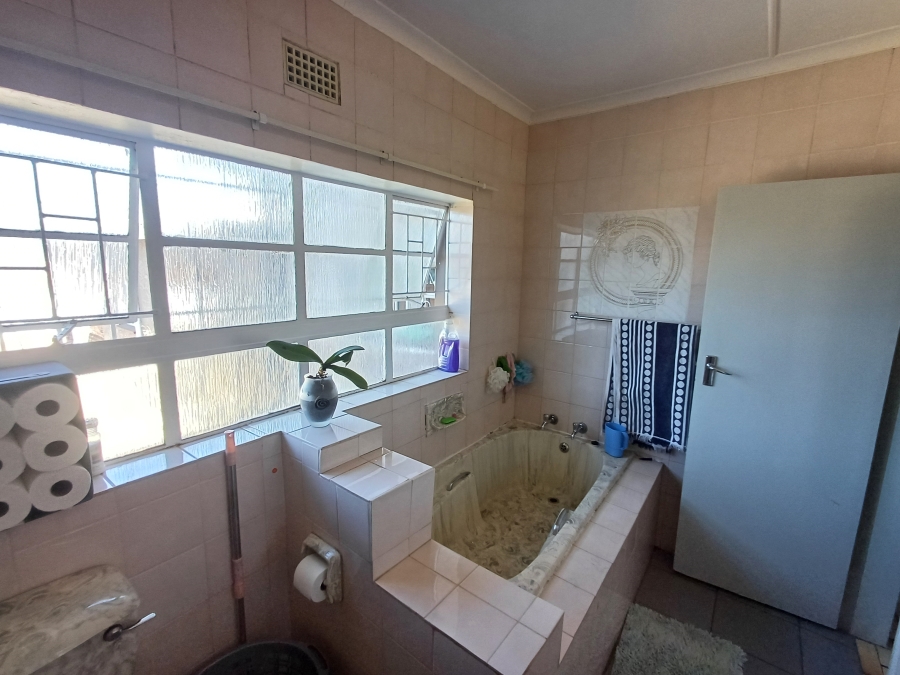 3 Bedroom Property for Sale in Reefhaven Gauteng