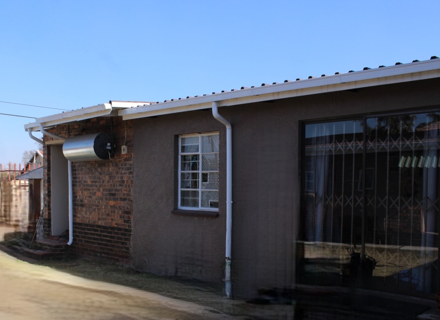 3 Bedroom Property for Sale in Reefhaven Gauteng