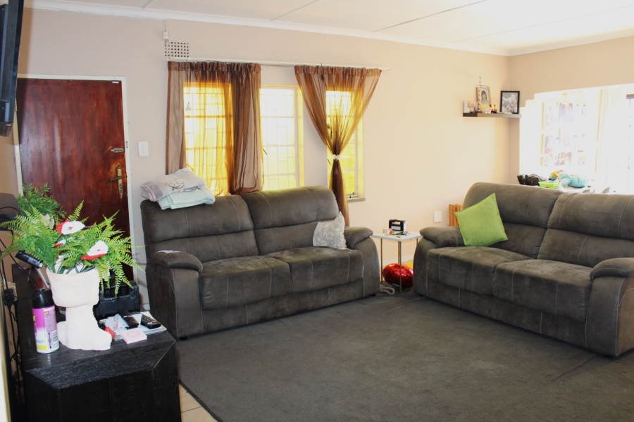 3 Bedroom Property for Sale in Reefhaven Gauteng