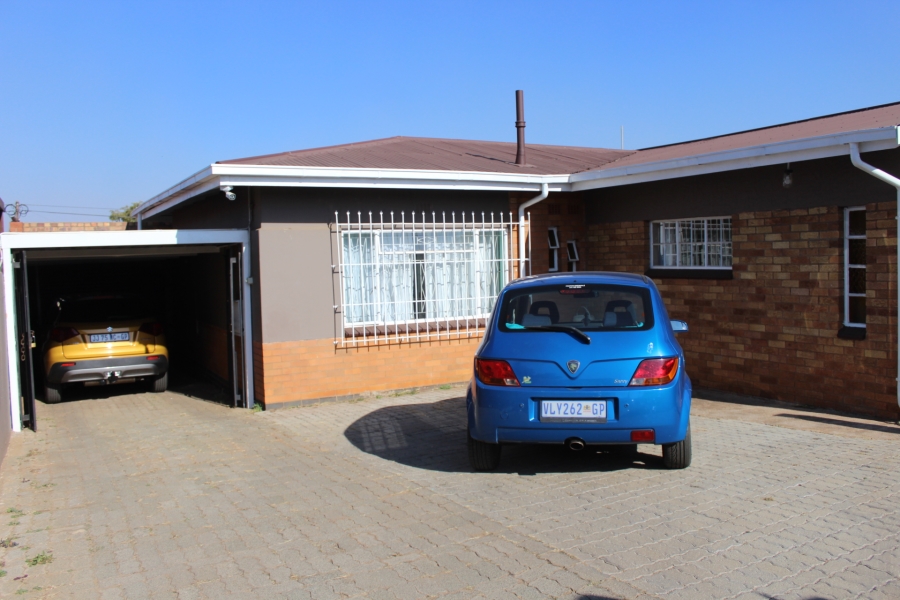 3 Bedroom Property for Sale in Reefhaven Gauteng