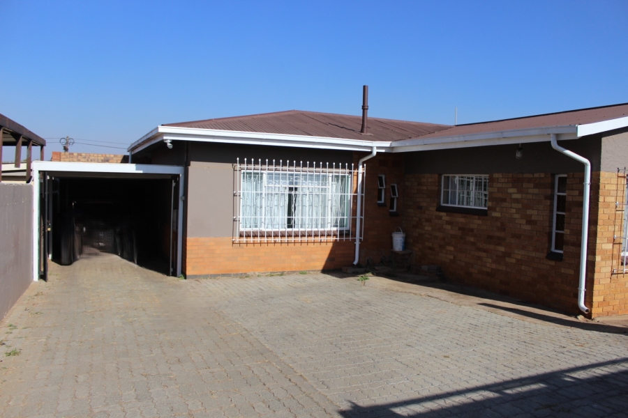 3 Bedroom Property for Sale in Reefhaven Gauteng