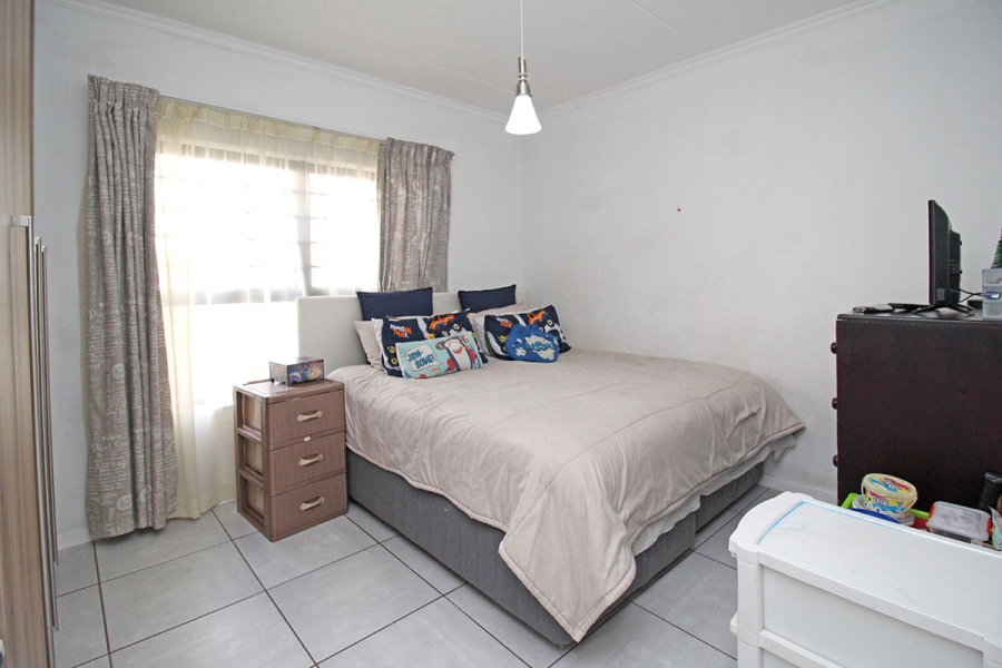 3 Bedroom Property for Sale in Crowthorne AH Gauteng