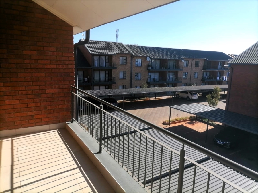 To Let 2 Bedroom Property for Rent in Olympus AH Gauteng