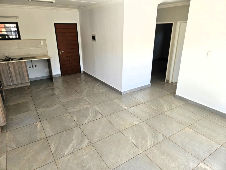 To Let 2 Bedroom Property for Rent in Olympus AH Gauteng