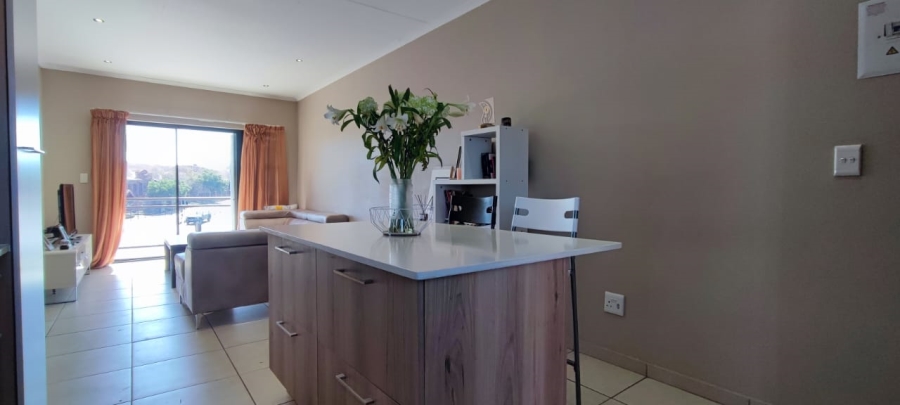 2 Bedroom Property for Sale in Die Hoewes Gauteng