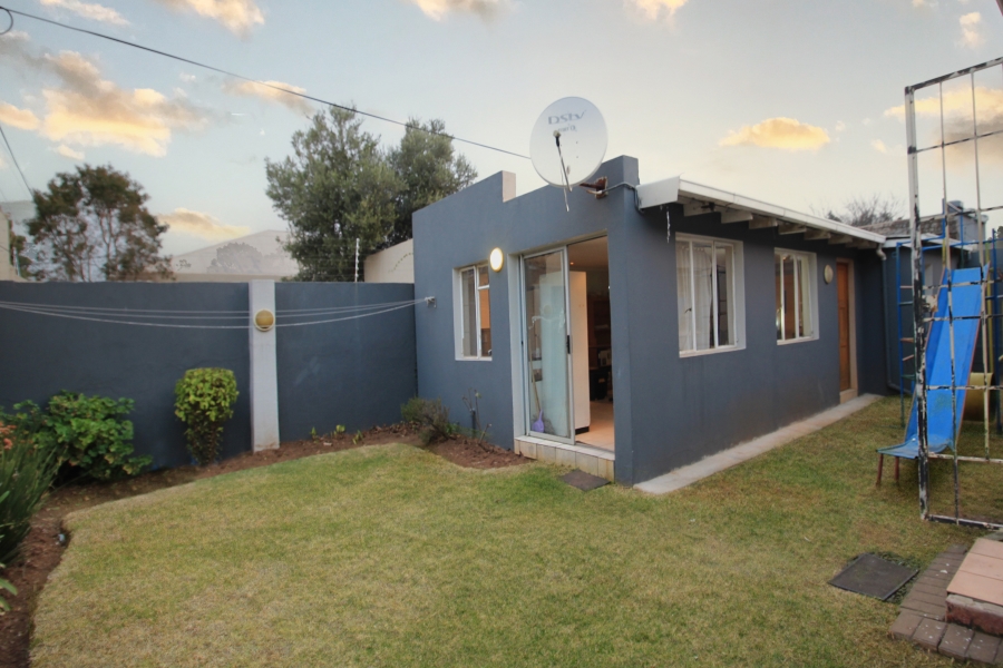 3 Bedroom Property for Sale in Orange Grove Gauteng